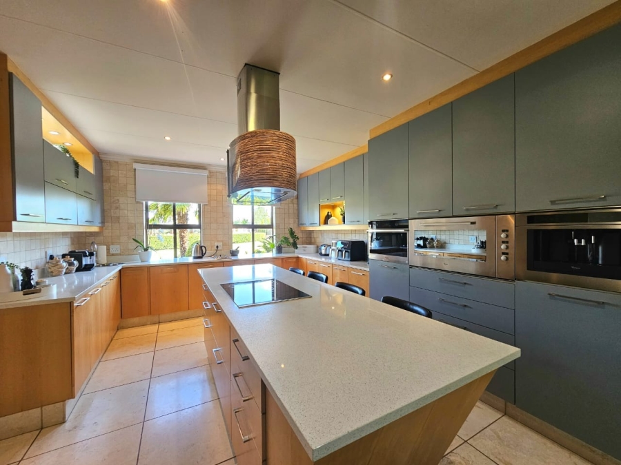 5 Bedroom Property for Sale in Grimbeeck Park North West